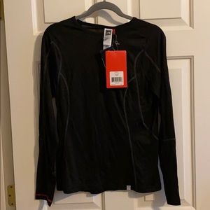 NWT The North Face light l/s crew neck large